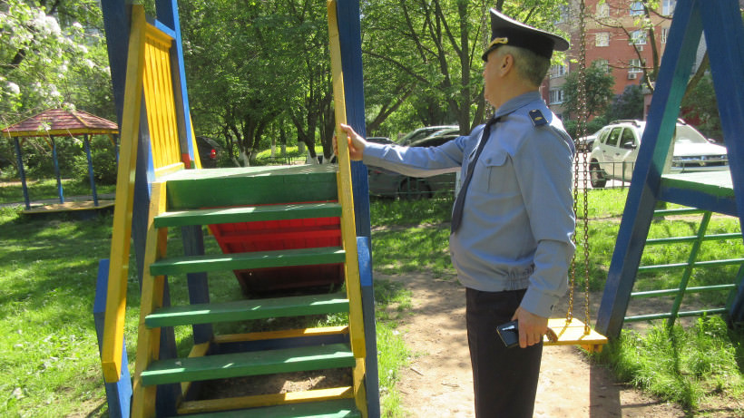 Более 260 детских площадок отремонтировали в Подмосковье за 2 недели